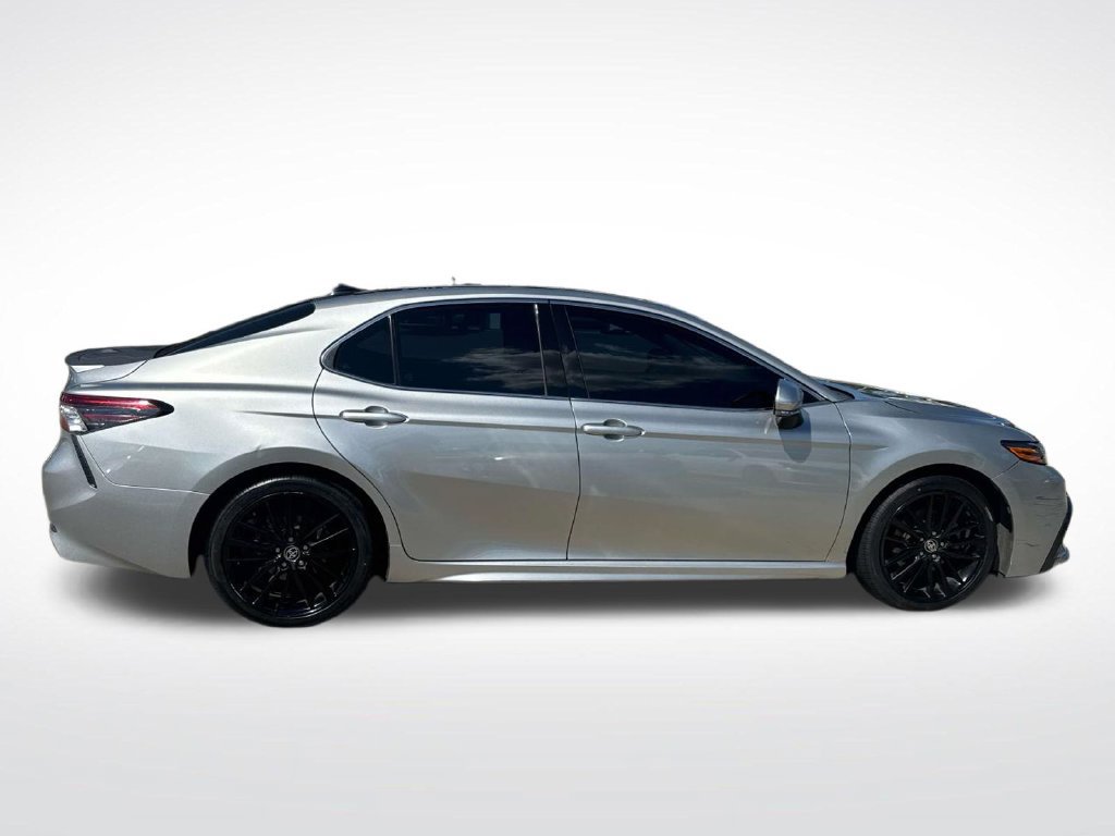 Used 2021 Toyota Camry XSE FWD image 9