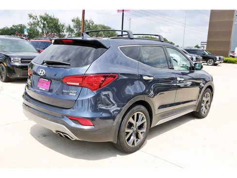 Used 2017 Hyundai Santa Fe Sport FWD image 8