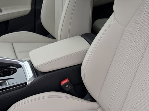 New 2025 Audi Q5 2.0T Premium Plus image 26
