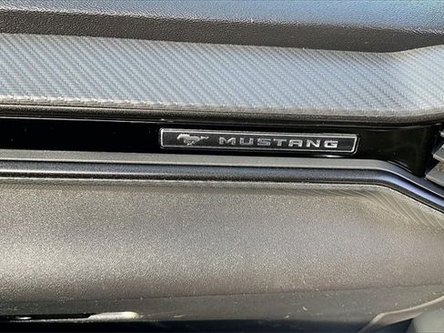Used 2024 Ford Mustang Convertible image 32