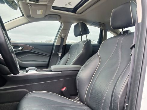 Used 2023 Acura TLX SH-AWD w/ Advance Package image 3