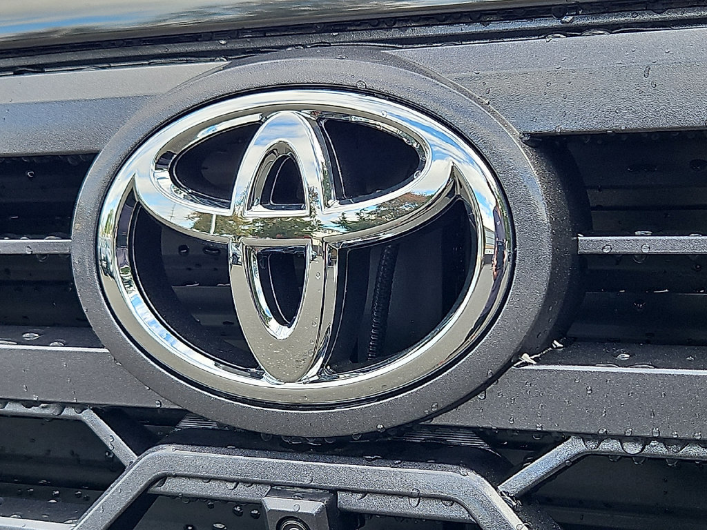 New 2026 Toyota Tundra Platinum w/ TRD Off-Road Package AWD/4WD image 19