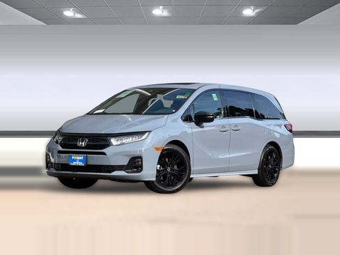 Used 2025 Honda Odyssey Sport-L image 2