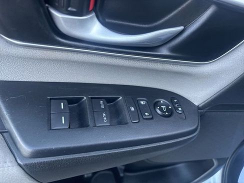 Used 2022 Honda CR-V EX image 12