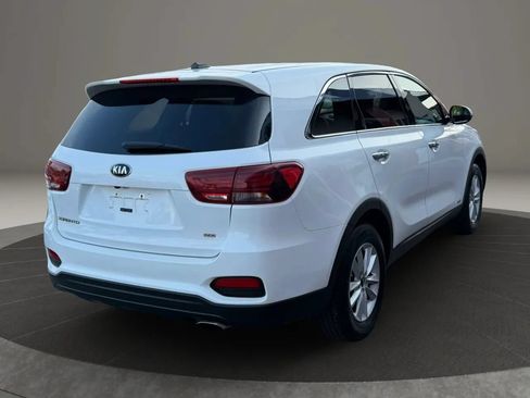Used 2020 Kia Sorento LX AWD/4WD image 4