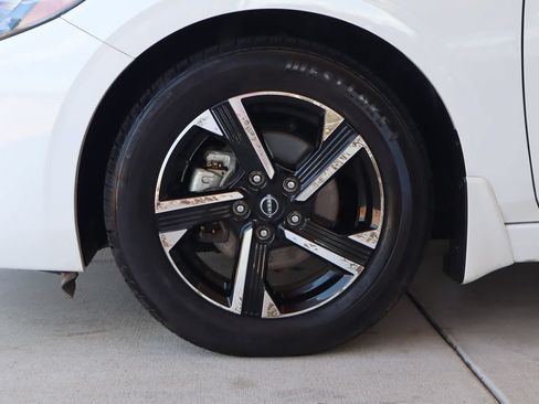 Used 2024 Nissan Sentra SV w/ All-Weather Package FWD image 5