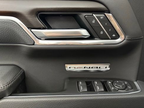 New 2026 GMC Sierra 1500 Denali w/ Denali Reserve Package image 18