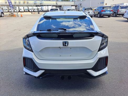 Used 2018 Honda Civic Sport image 6
