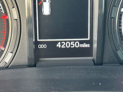 Used 2023 Toyota 4Runner SR5 image 23