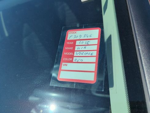 Certified 2025 Kia Sportage SX image 5