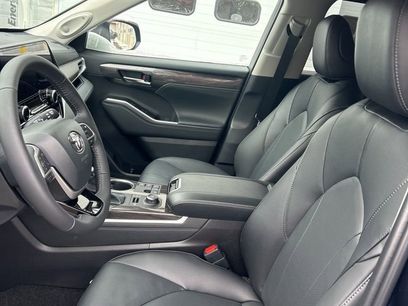 New 2026 Toyota Highlander Limited