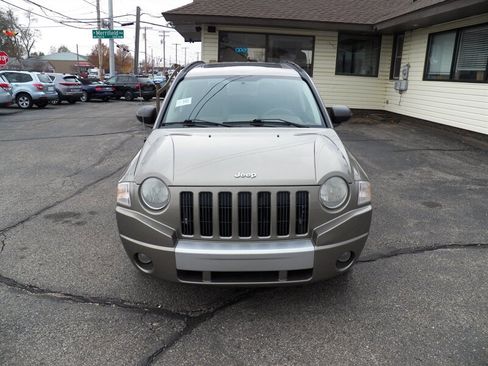 Used 2008 Jeep Compass Limited image 8