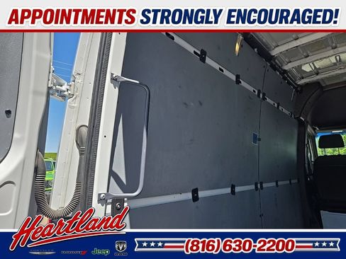 Used 2025 Mercedes-Benz Sprinter 2500 image 71