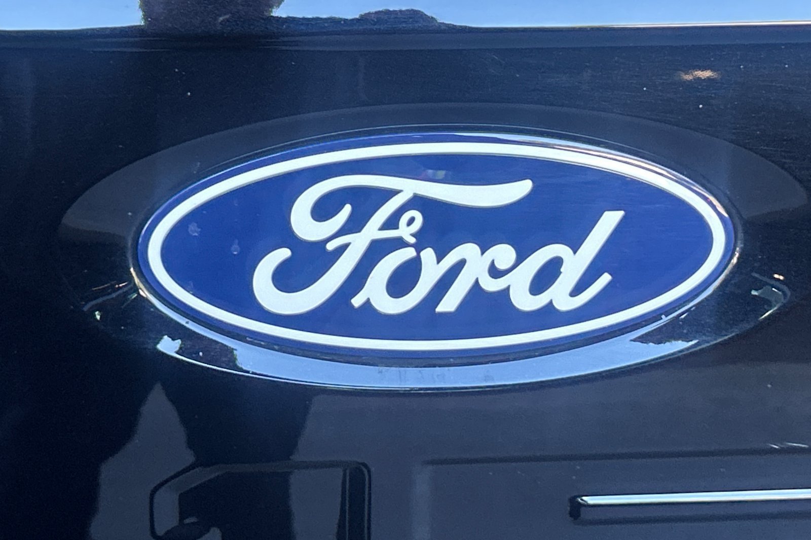 Used 2025 Ford F150 XLT w/ Equipment Group 301A Standard AWD/4WD image 24