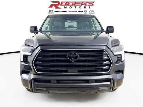 Used 2024 Toyota Sequoia Limited AWD/4WD image 7