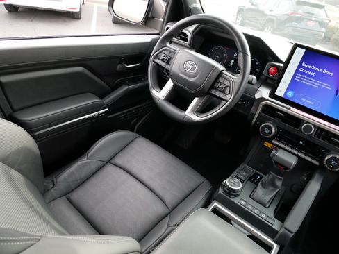 Used 2024 Toyota Tacoma TRD Off-Road w/ TRD Off Road Premium Package image 9