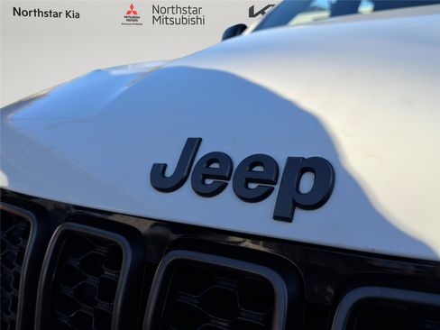 Used 2020 Jeep Grand Cherokee Limited X image 30
