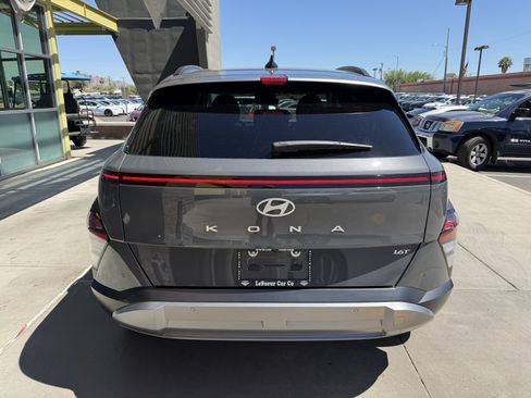 Used 2025 Hyundai Kona Limited FWD image 13