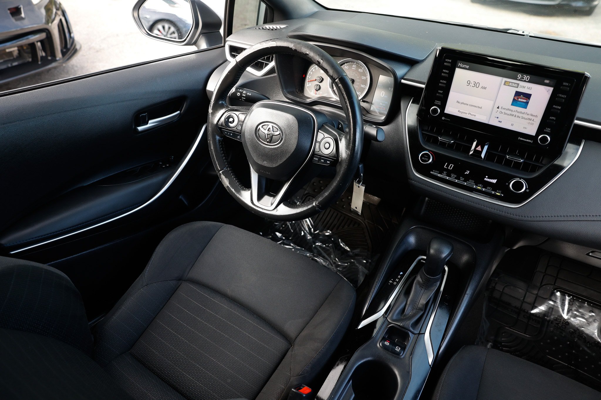 Used 2022 Toyota Corolla SE FWD image 25