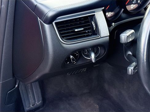 Used 2018 Porsche Macan GTS w/ Premium Package Plus image 11