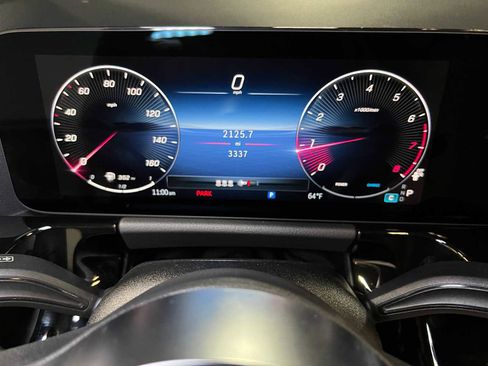 Certified 2025 Mercedes-Benz GLA 250 4MATIC image 29