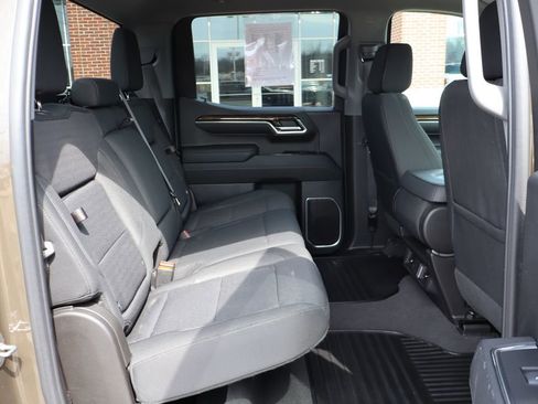 Used 2023 GMC Sierra 1500 Elevation image 42