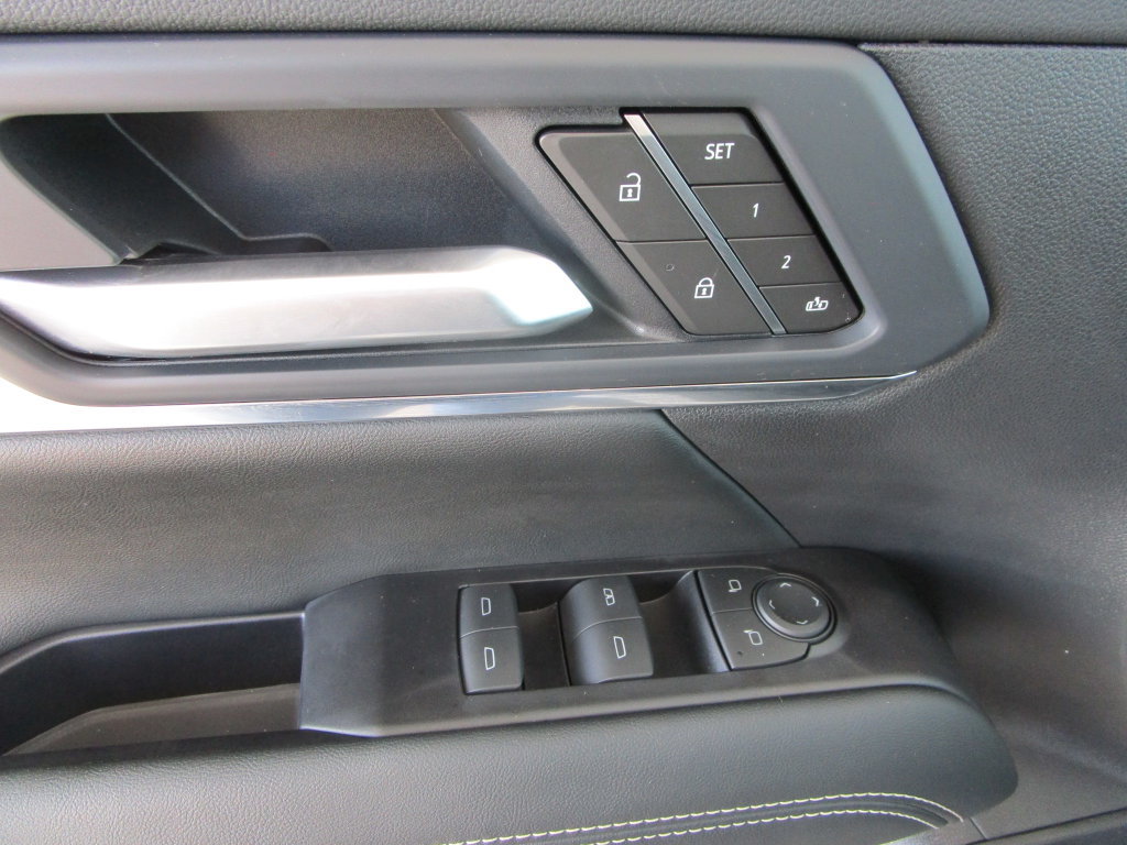 New 2027 GMC Terrain Elevation w/ Elevation Premium Package FWD image 29