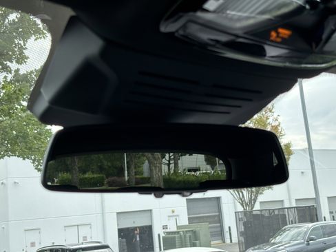 Used 2026 BMW X5 sDrive40i w/ Executive Package image 30