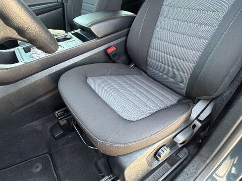 Used 2024 Ford Edge SE w/ Black Appearance Package AWD/4WD image 15