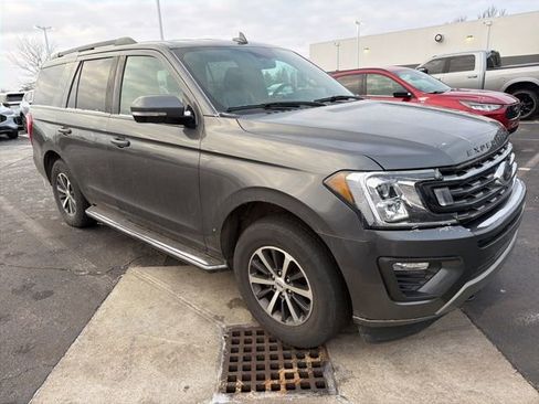 Used 2019 Ford Expedition XLT w/ Equipment Group 202A image 12