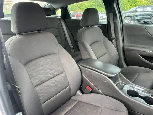 Used 2023 Chevrolet Malibu LS FWD image 31