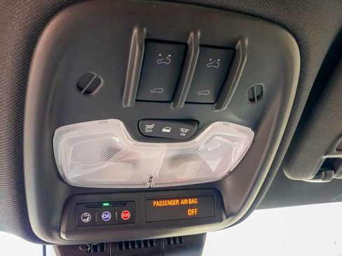 Used 2025 GMC Canyon Elevation w/ Convenience Package image 22