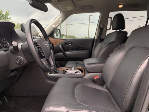 Used 2023 Nissan Armada SL w/ Captain's Chairs Package AWD/4WD image 16