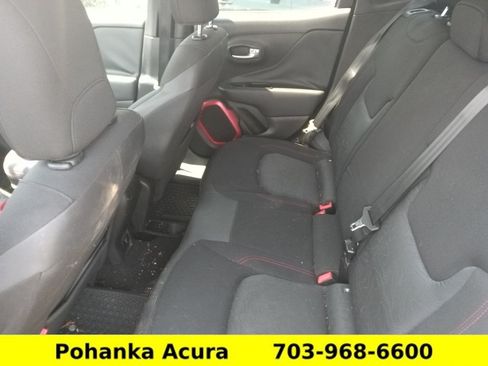 Used 2016 Jeep Renegade Trailhawk AWD/4WD image 2