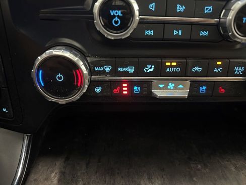 Used 2023 Ford F150 Lariat w/ Equipment Group 502A High AWD/4WD image 43