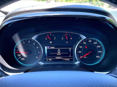 Used 2018 Chevrolet Traverse LT FWD image 10