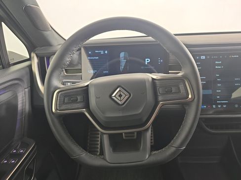Used 2024 Rivian R1S Adventure AWD/4WD image 28