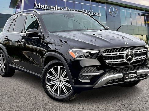 Certified 2025 Mercedes-Benz GLE 450e 4MATIC w/ Driver Assistance Package image 1