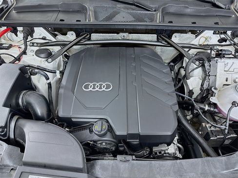Used 2024 Audi Q5 2.0T Premium image 29