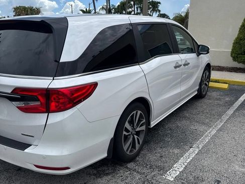 Used 2023 Honda Odyssey Touring image 4