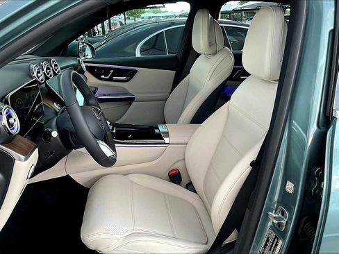 New 2026 Mercedes-Benz GLC 300 image 17