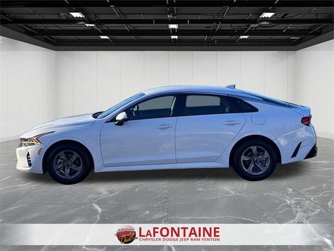 Used 2023 Kia K5 LXS image 2