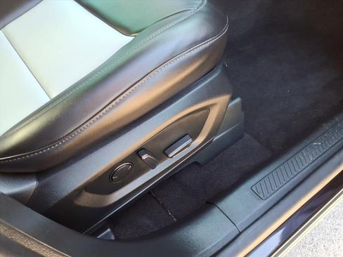 Certified 2024 Ford Explorer XLT w/ Equipment Group 202A image 5