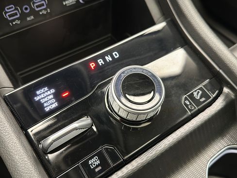 Used 2024 Jeep Grand Cherokee Limited 4xe AWD/4WD image 19