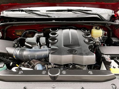 Used 2021 Toyota 4Runner SR5 Premium image 8