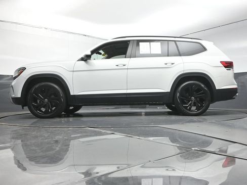 Used 2022 Volkswagen Atlas SE FWD image 36