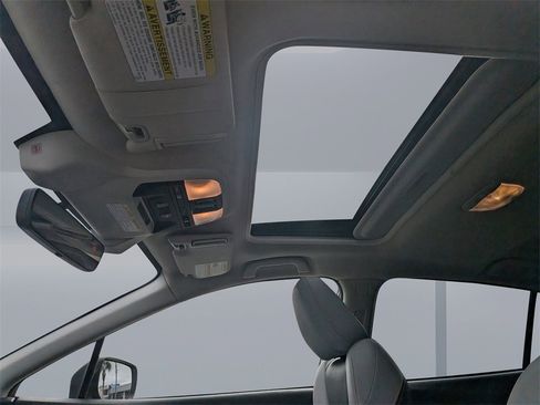 Used 2023 Subaru Crosstrek 2.5i Limited w/ Moonroof Package image 20