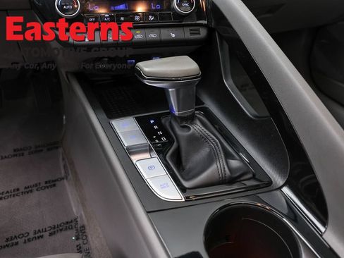 Used 2022 Hyundai Elantra SEL w/ Convenience + Premium Package FWD image 13