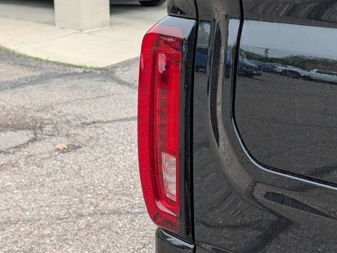New 2026 GMC Sierra 1500 Denali w/ Denali Reserve Package AWD/4WD image 11