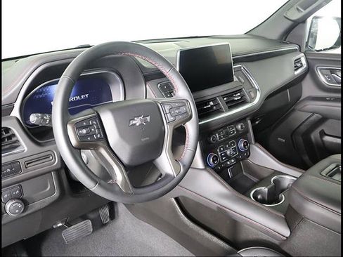 Used 2023 Chevrolet Suburban RST w/ Sport Performance Package RWD image 6